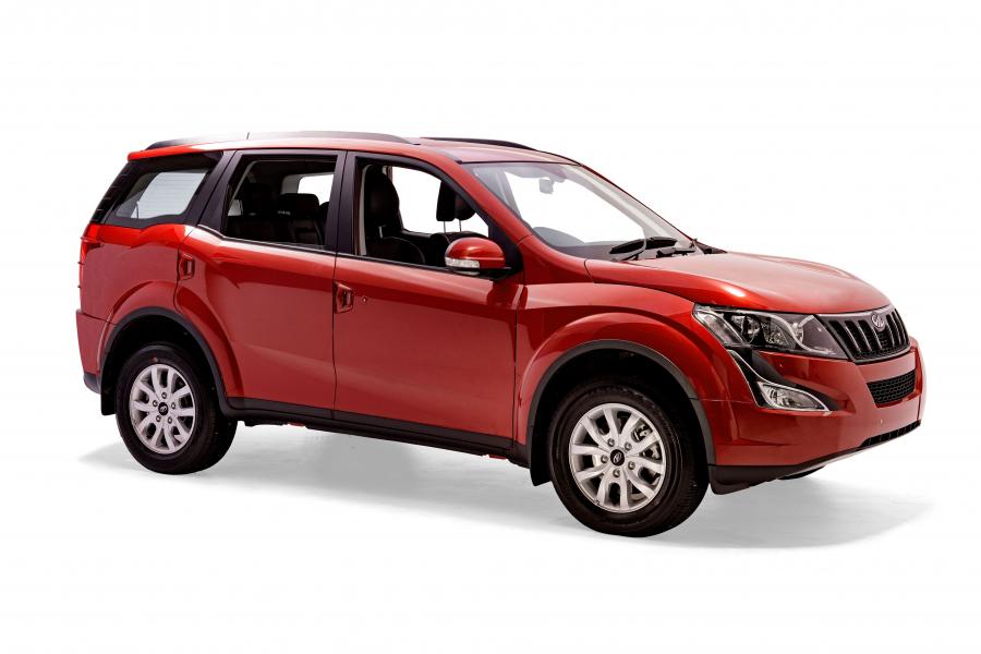  Mahindra XUV500 2015 года  (фото 26 из 30)